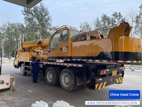 Buy XCMG QY20G Used Crane / 2 Buy XCMG QY20G Used Crane / 2